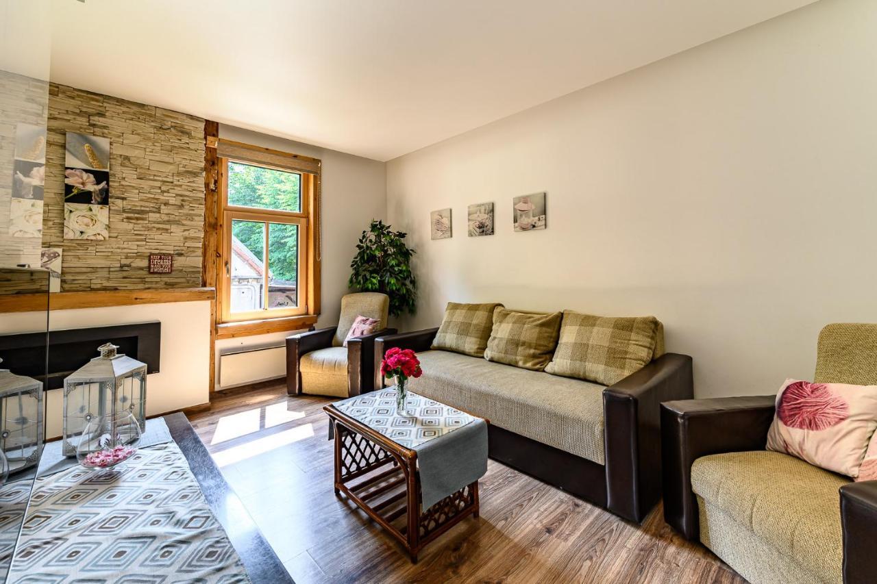 Holiday Apartment With Terrace Liepāja Exterior foto