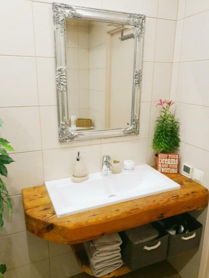 Holiday Apartment With Terrace Liepāja Exterior foto
